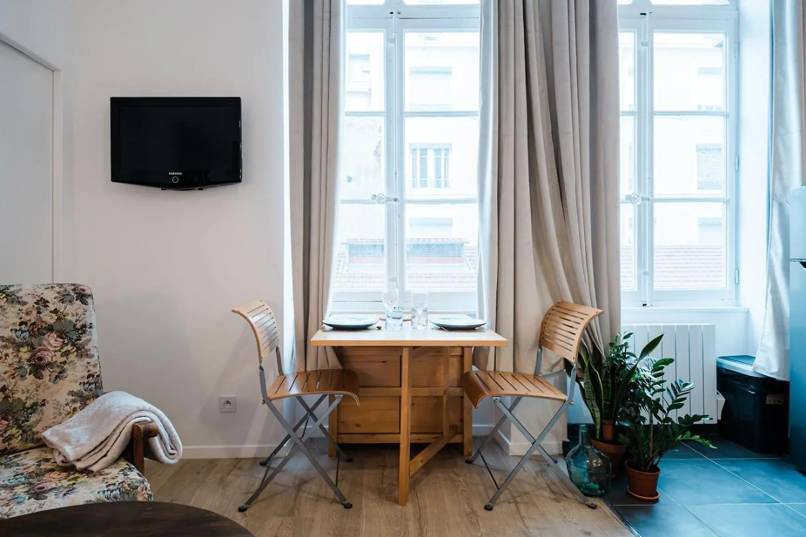 Bright, Relaxing City-Centre Apartment Ail Lyon