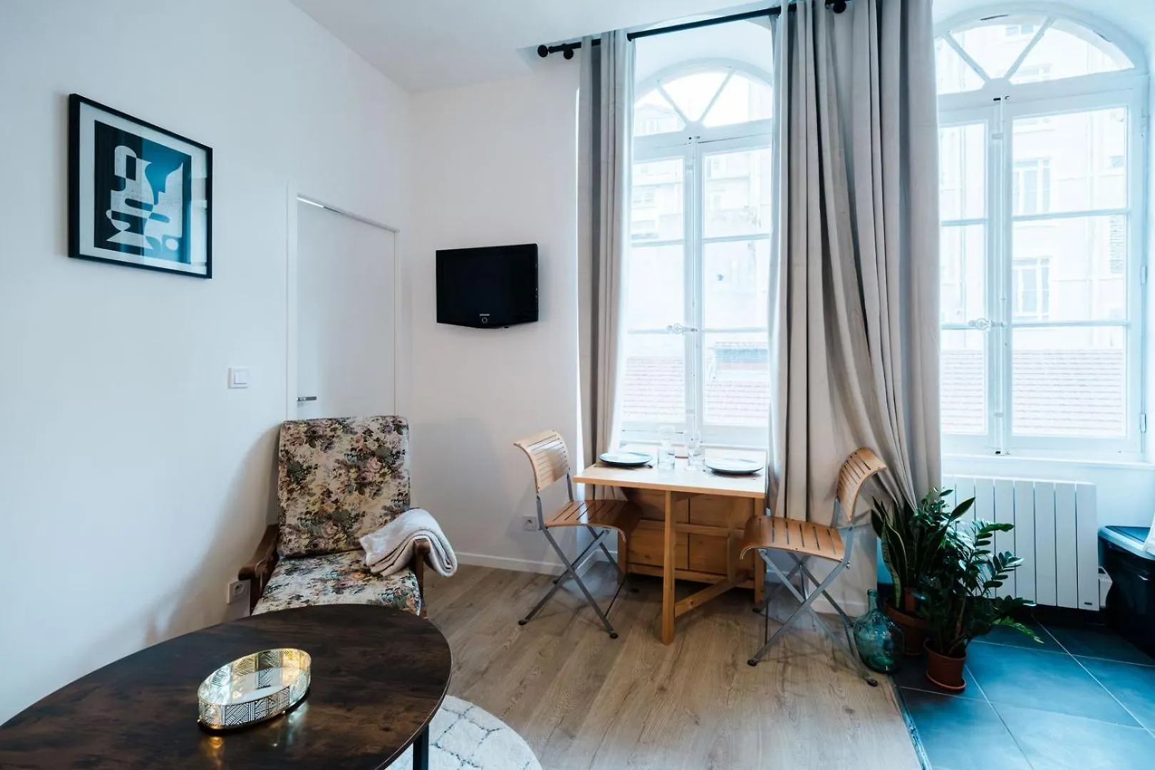 Bright, Relaxing City-Centre Apartment Ail Lyon